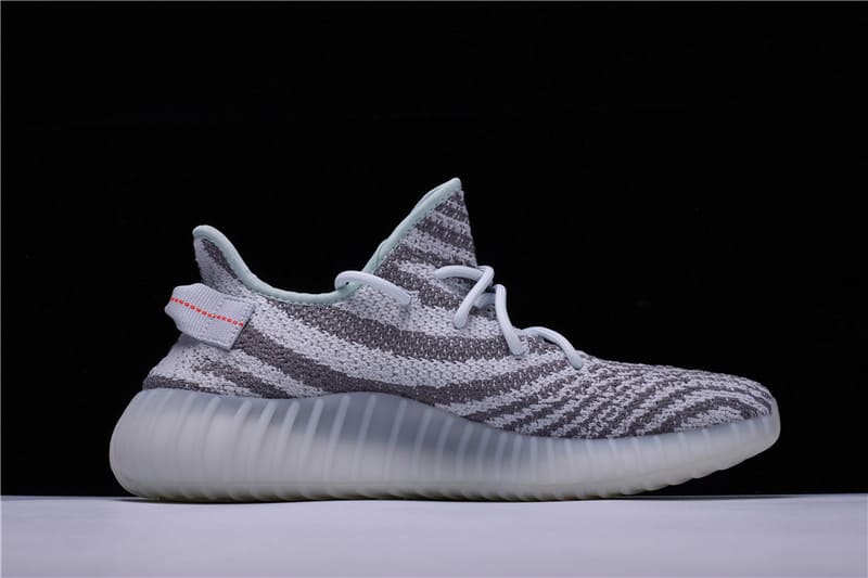Tênis Adidas Yeezy 350 V2 "Blue Tint