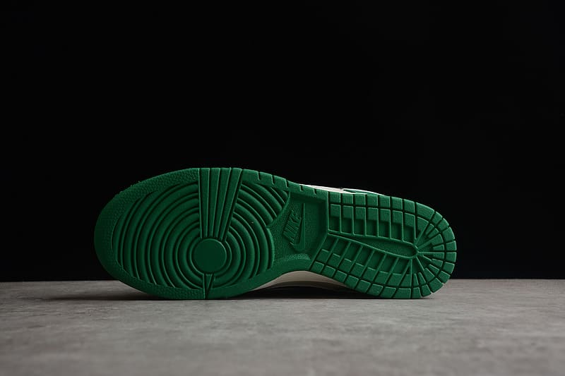 Tênis Nike Dunk Low SE Lottery