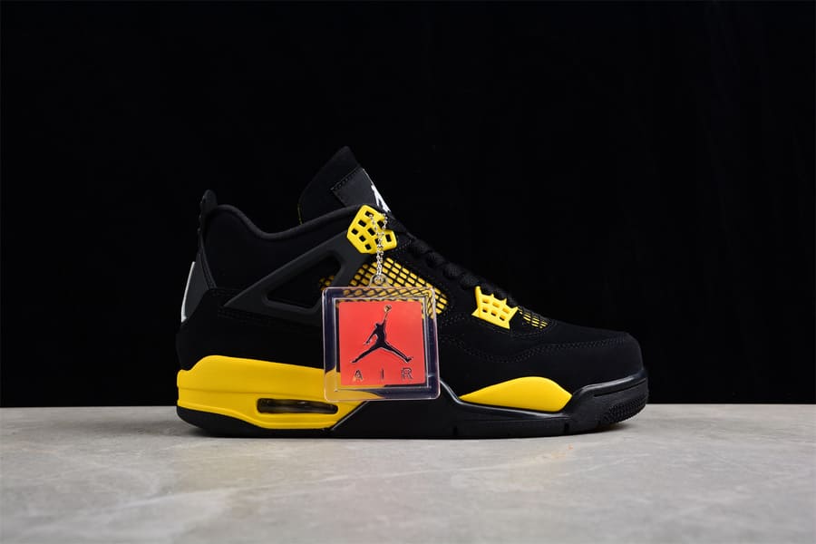 Tênis Air Jordan 4 Thunder