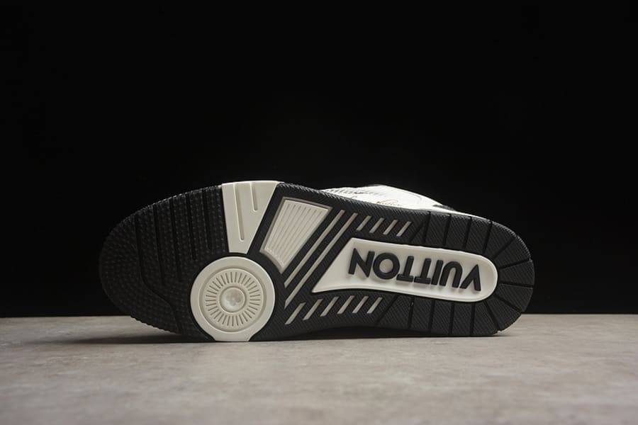 Tênis Louis Vuitton Trainer Black White