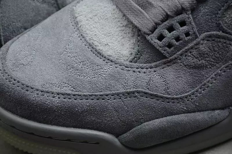 Tênis Air Jordan 4 Retro Kaws Cool Grey