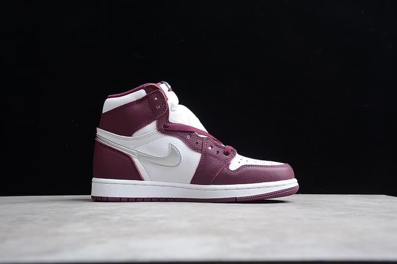 Tênis Air Jordan 1 High OG Bordeaux