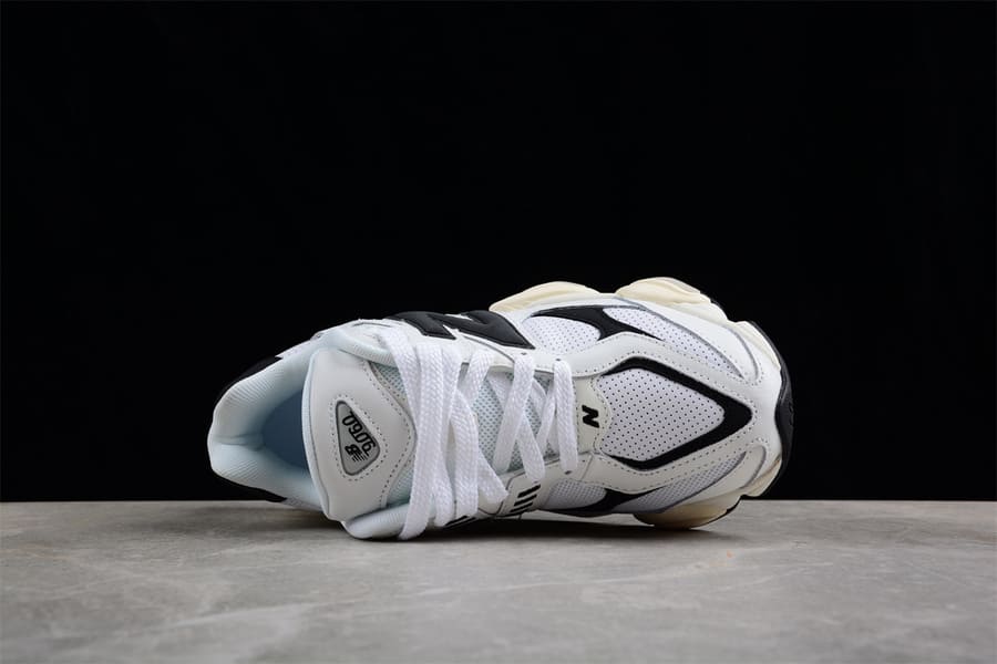 Tênis New Balance 9060 White Black