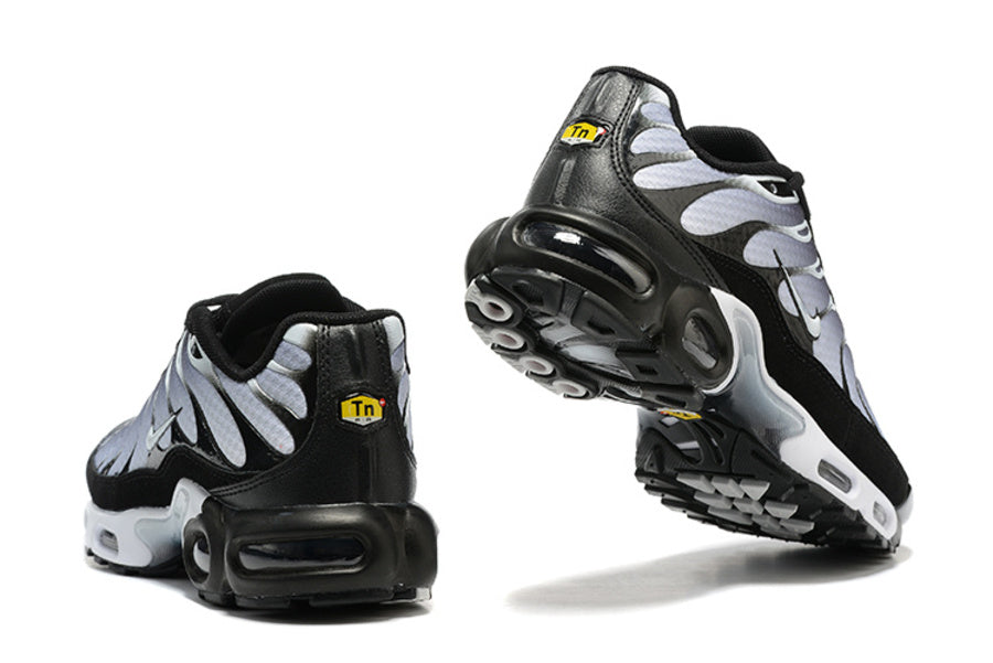 Tênis Air Max TN Plus "Black Metallic"
