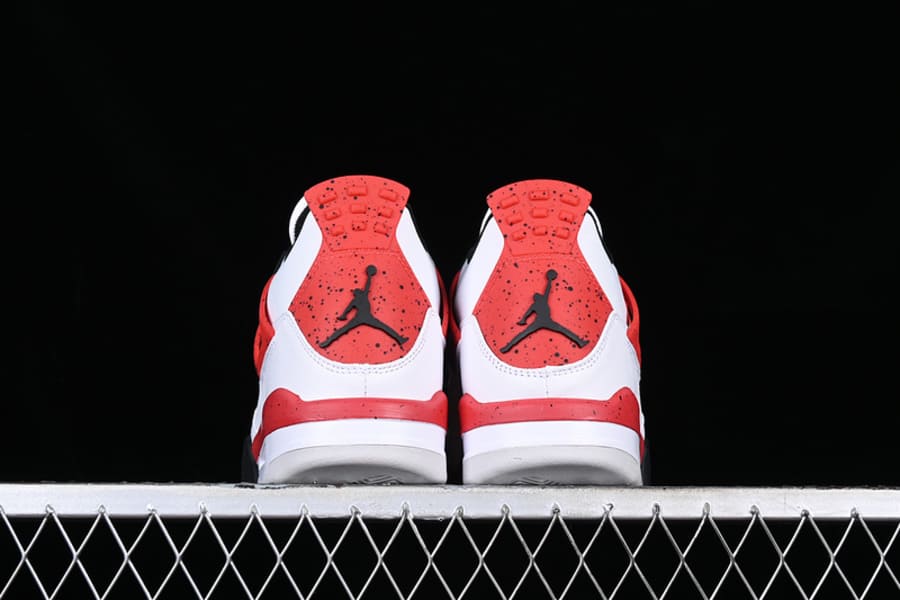 Tênis Air Jordan 4 Red Cement