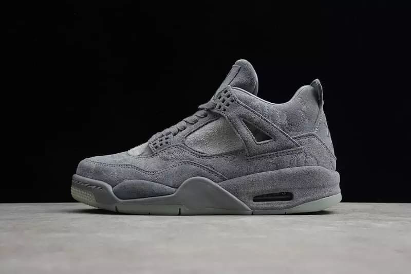 Tênis Air Jordan 4 Retro Kaws Cool Grey