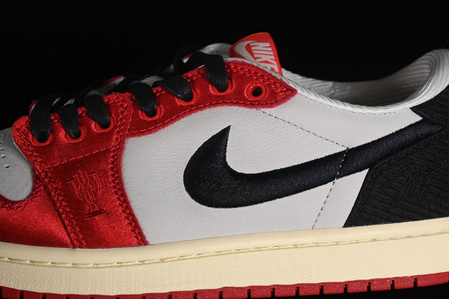 Tênis Jordan 1 Low Retro OG Trophy Room