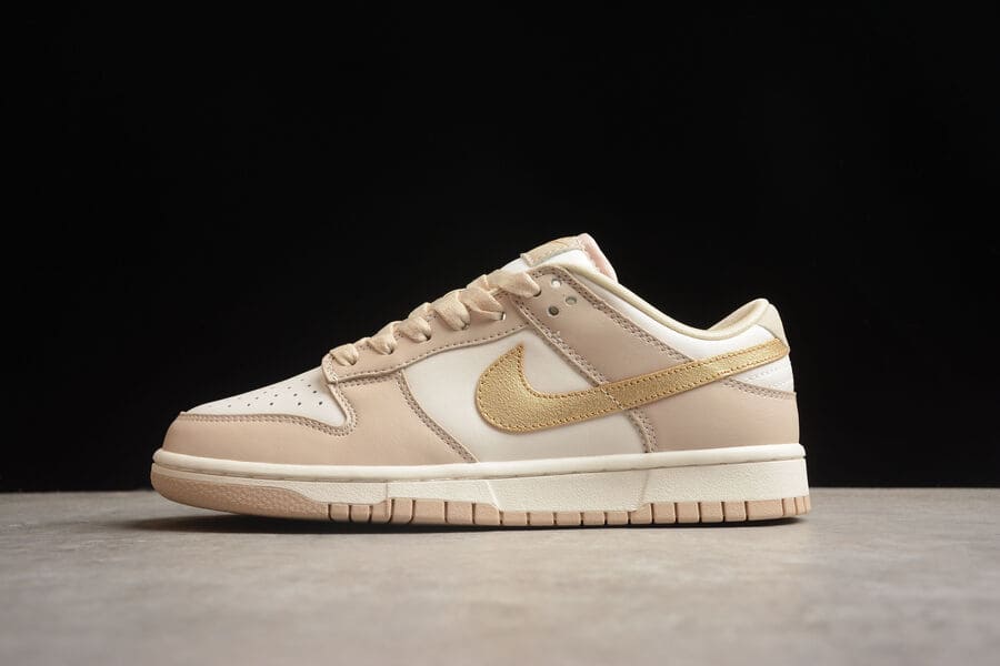 Tênis Nike Dunk Low Phantom Metallic Gold