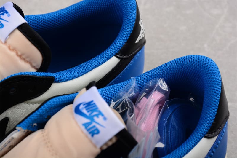 Tênis Air Jordan 1 Low Travis Scott Fragment Design