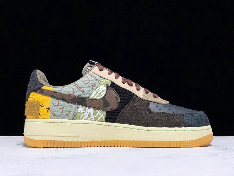 Tênis Nike Air Force 1 x Travis Scott Cactus Jack
