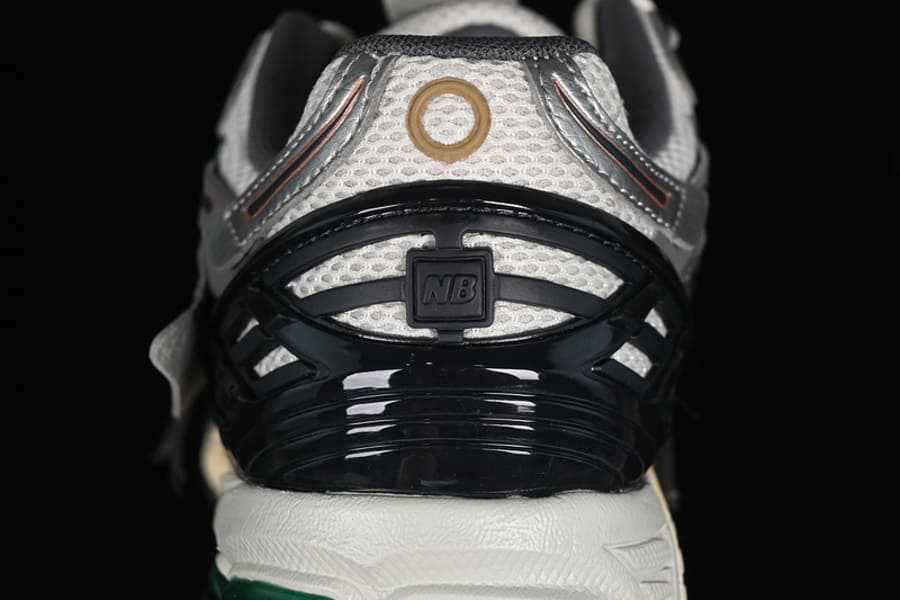 Tênis New Balance 1906A Tech Explosion Silver