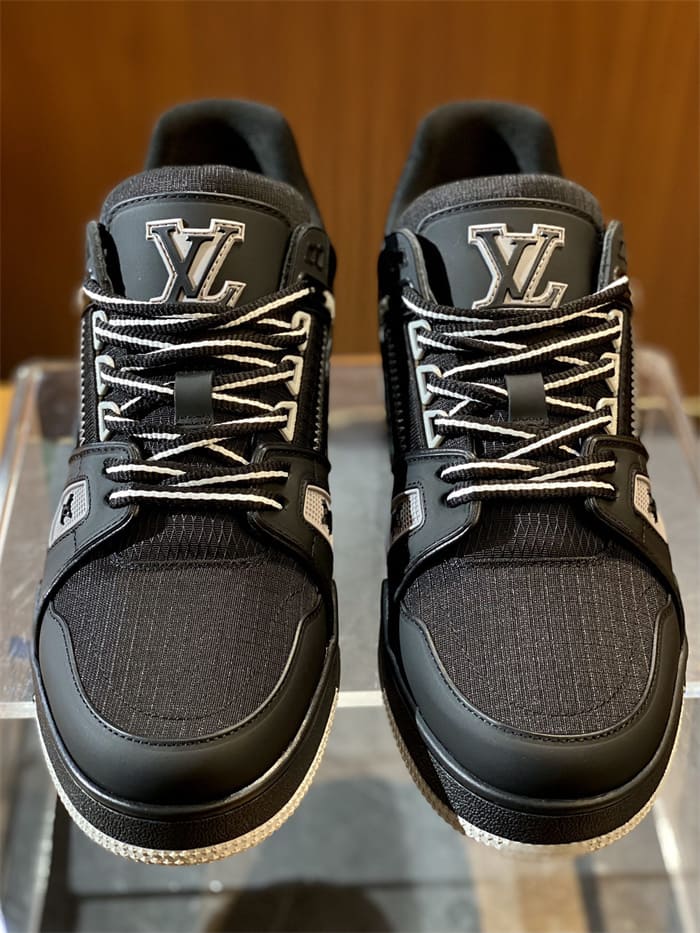 Tênis Louis Vuitton LV Trainer Black Grey