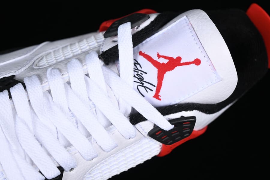 Tênis Air Jordan 4 Red Cement
