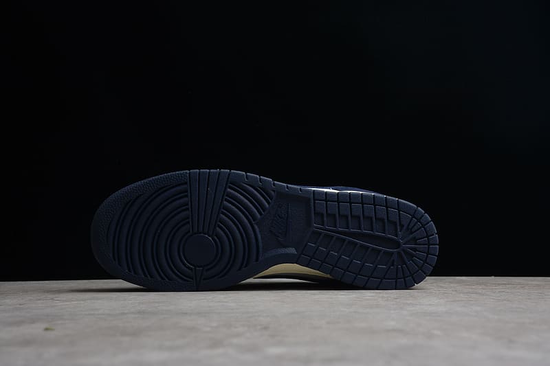 Tênis Nike Dunk Low Vintage Navy