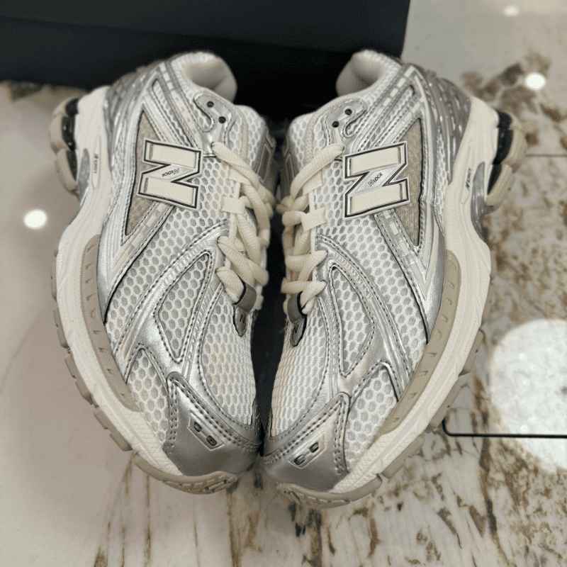 Tênis New Balance 1906R Silver Metallic
