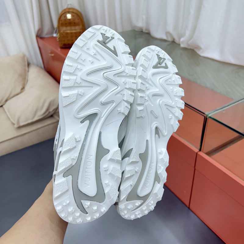 Tênis Louis Vuitton Runner Tatic White
