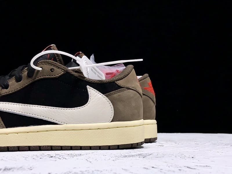 Tênis Air Jordan 1 Low Travis Scott Cactus Jack