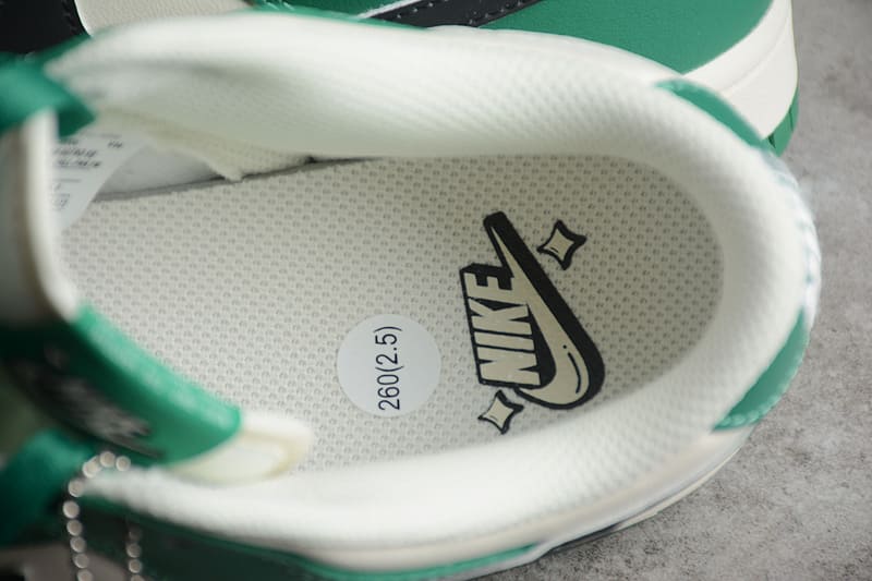 Tênis Nike Dunk Low SE Lottery