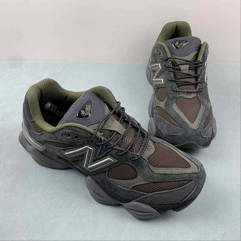 Tênis New Balance 9060 Blacktop