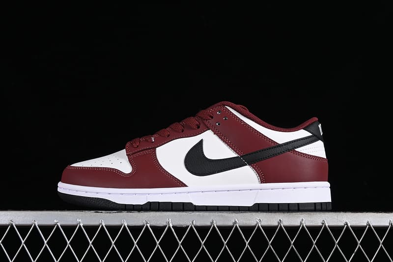 Tênis Nike Dunk Low Dark Team Red Black