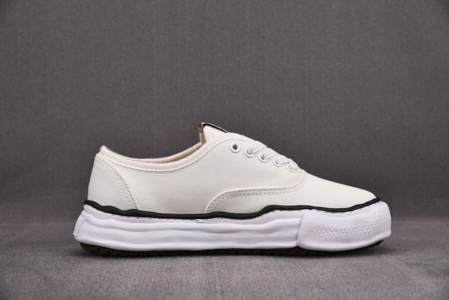 Tênis Maison Mihara Yasuhiro Baker OG Sole Canvas Low White