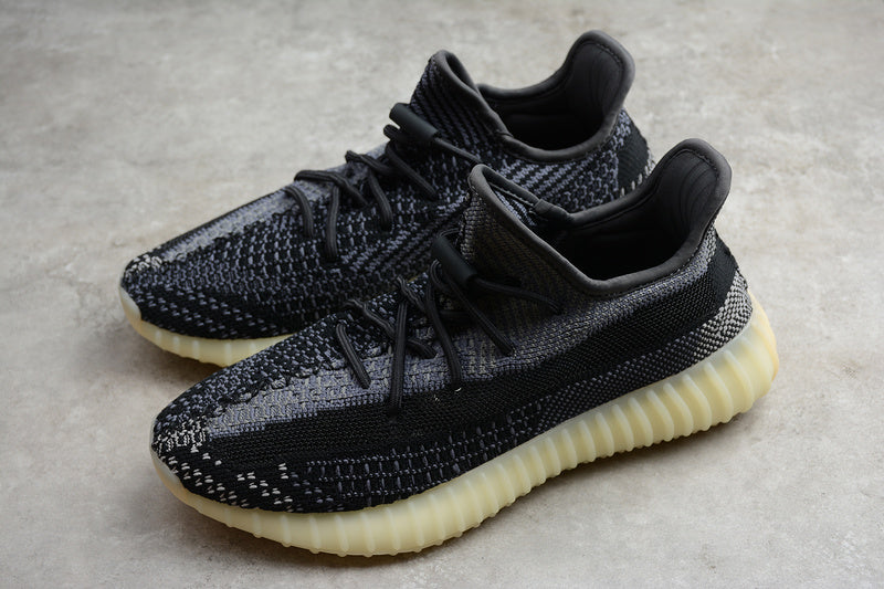 Tênis Adidas Yeezy 350 V2 Carbon