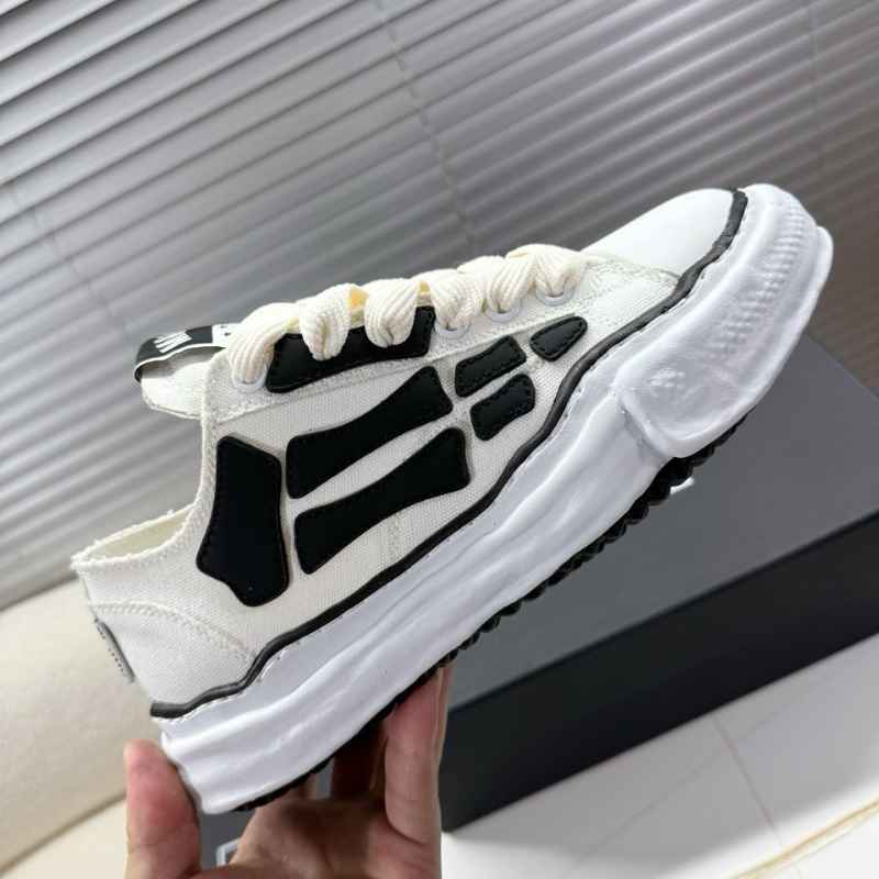 Tênis Amiri Bones x Maison Mihara Yasuhiro White