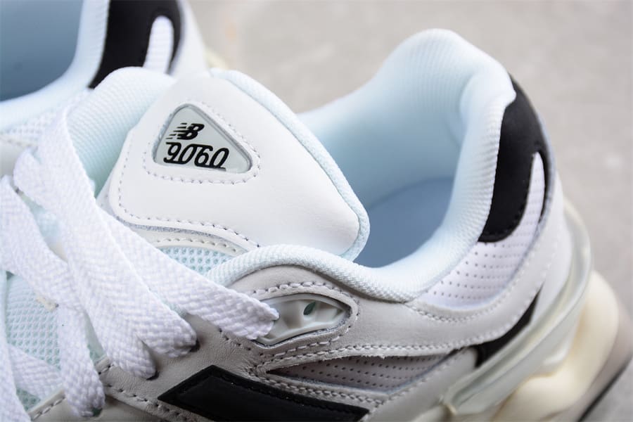 Tênis New Balance 9060 White Black