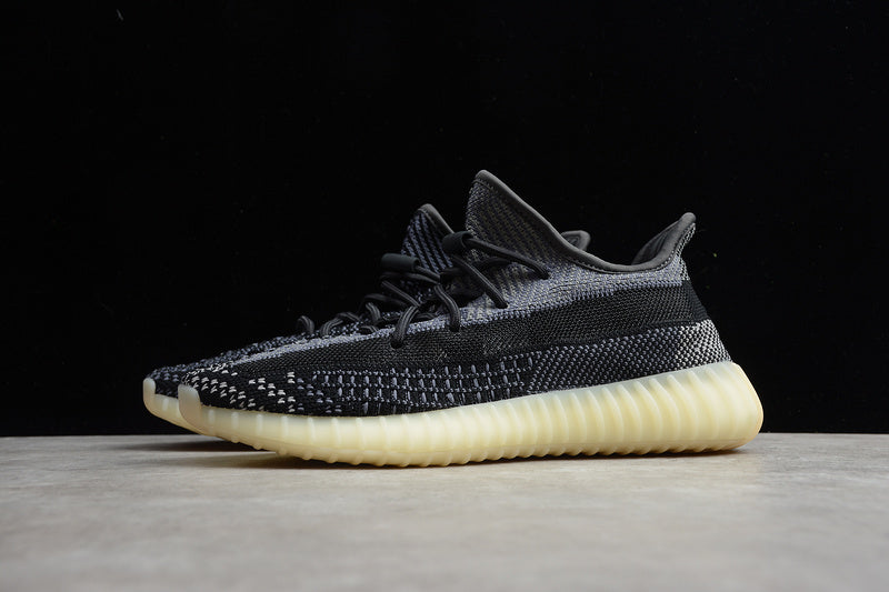 Tênis Adidas Yeezy 350 V2 Carbon
