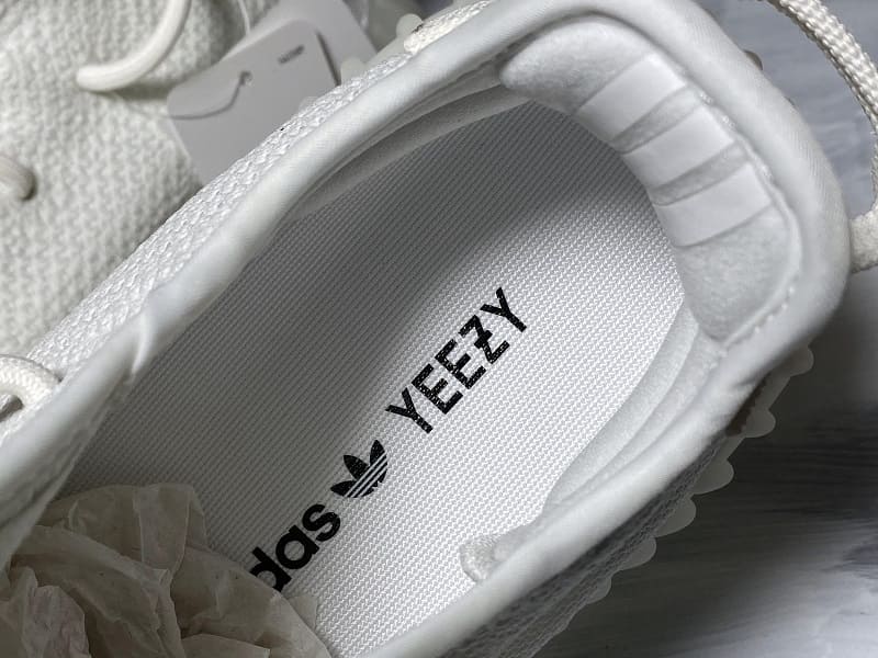 Tênis Adidas Yeezy 350 V2 Cream White