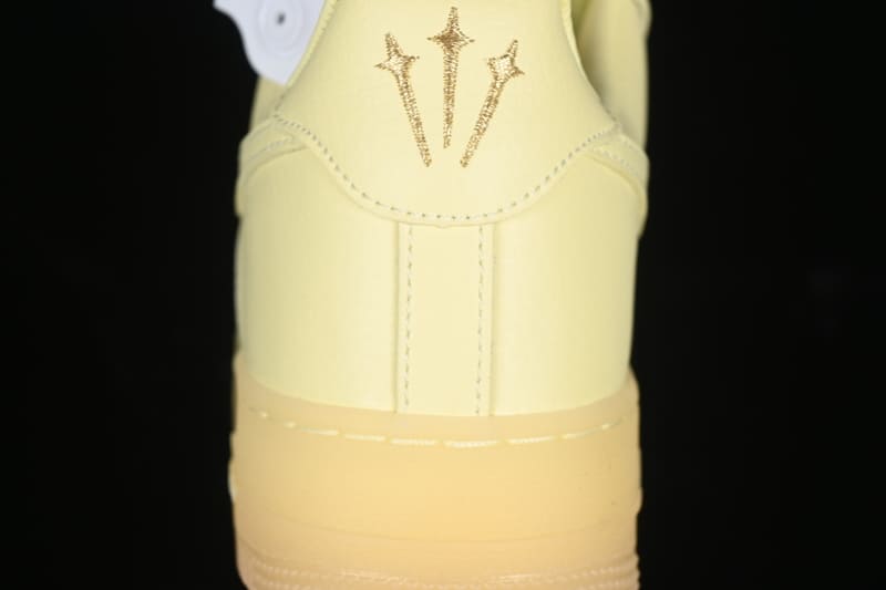 Tênis Nike x NOCTA Air Force 1 Citron Tint