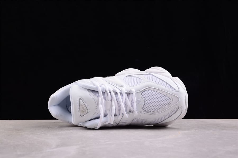 Tênis New Balance 9060 Triple White