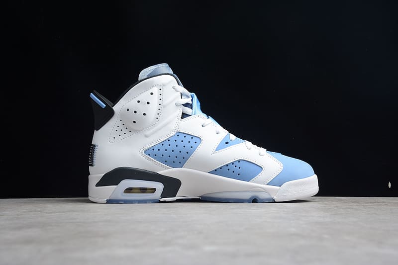 Tênis Air Jordan 6 Retro UNC White