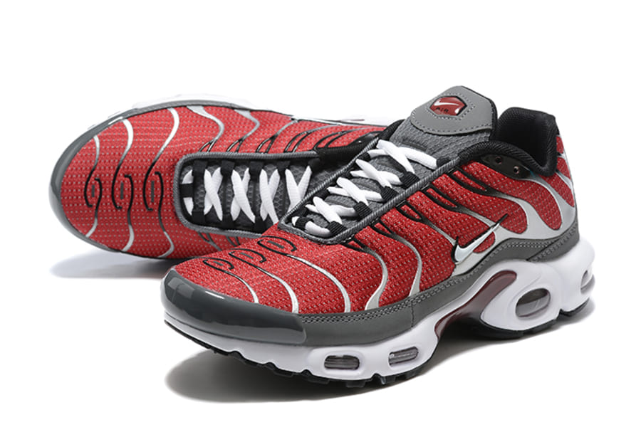 Tênis Air Max TN Plus Team Red Cool Grey