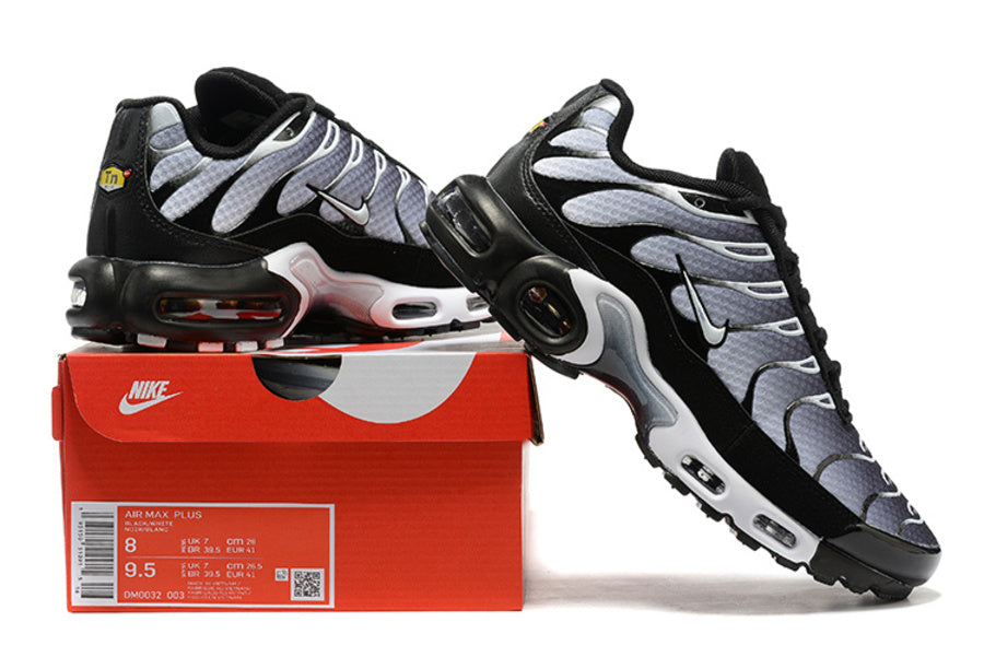 Tênis Air Max TN Plus "Black Metallic"