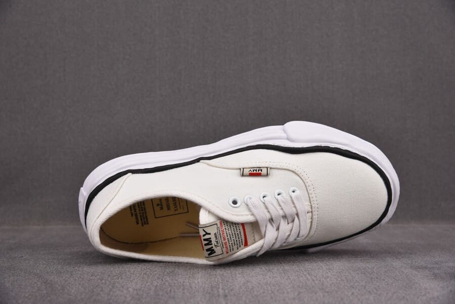 Tênis Maison Mihara Yasuhiro Baker OG Sole Canvas Low White