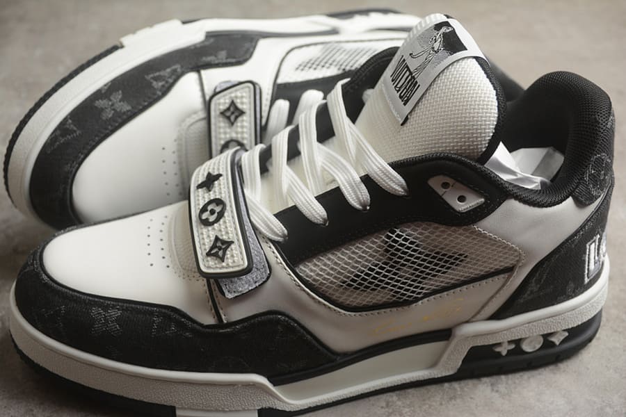 Tênis Louis Vuitton Trainer Black White