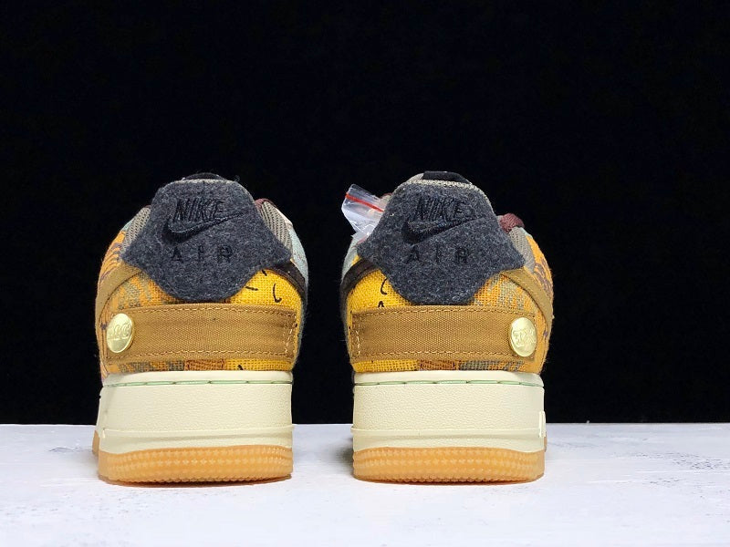 Tênis Nike Air Force 1 x Travis Scott Cactus Jack