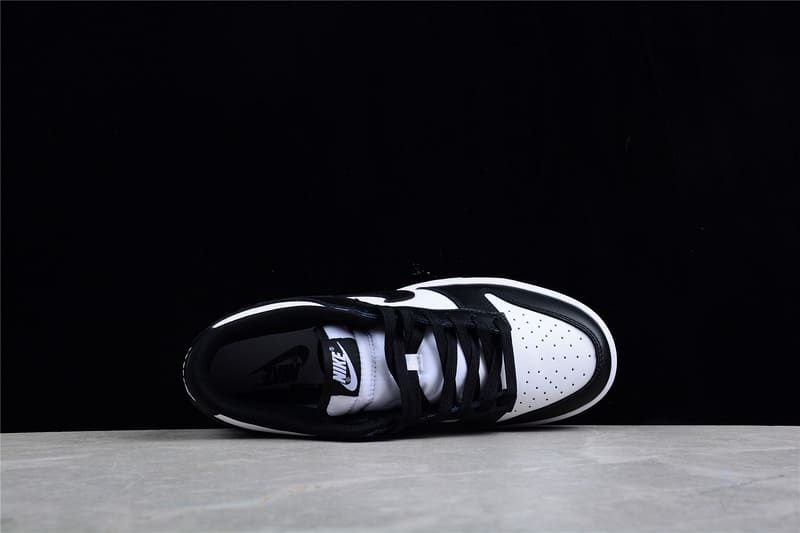 Tênis Nike Dunk SB Low Retro White Black
