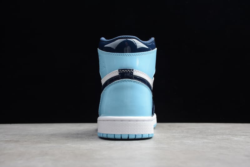 Tênis Air Jordan 1 High UNC Patent