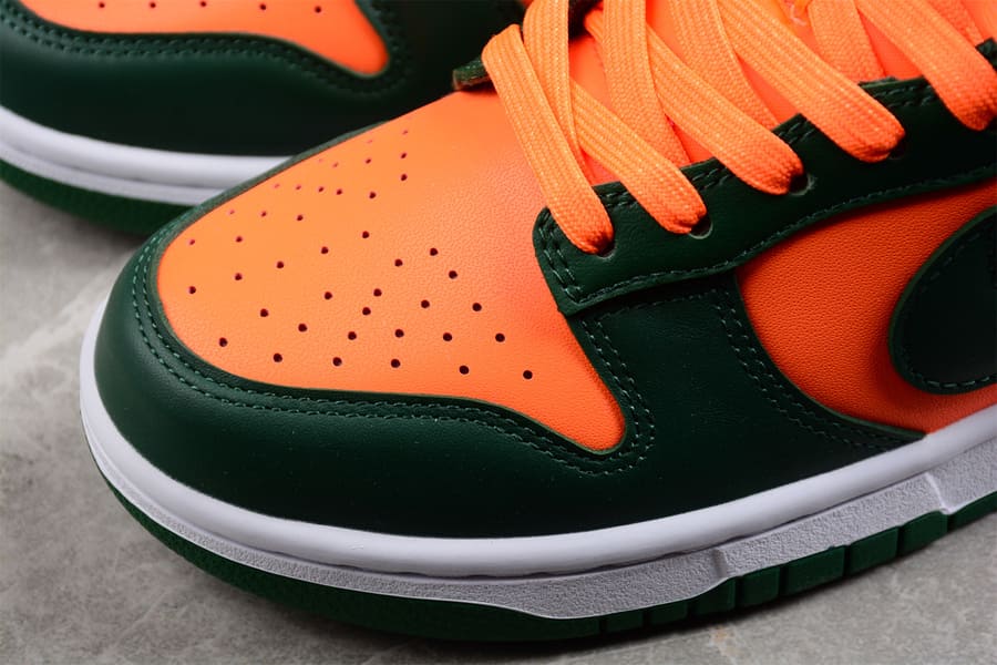 Tênis Nike Dunk Low Miami Hurricanes