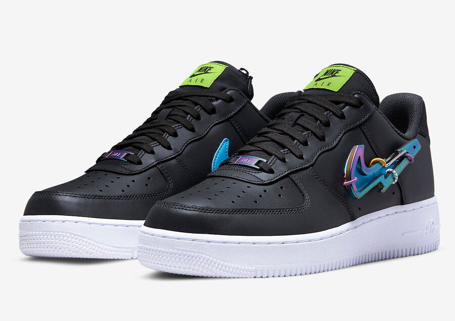 Tênis Nike Air Force 1 PRM Black Carabiner