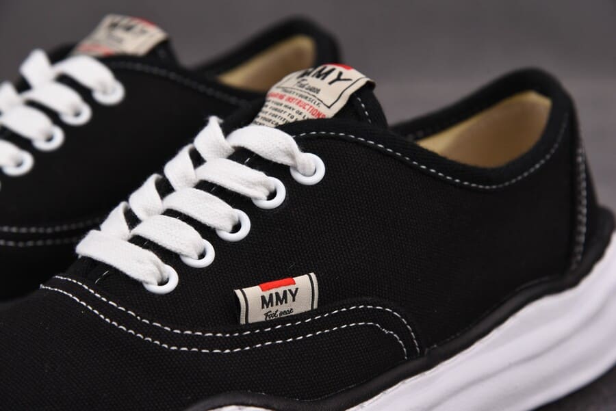 Tênis Maison Mihara Yasuhiro Baker OG Sole Canvas Low Black