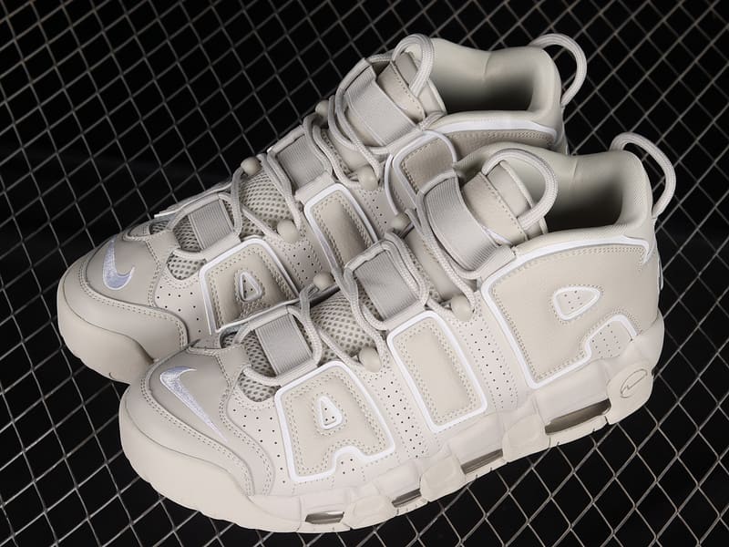 Tênis Nike Air More Uptempo Beige