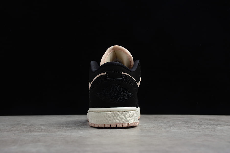 Tênis Jordan 1 Low Black Guava Ice