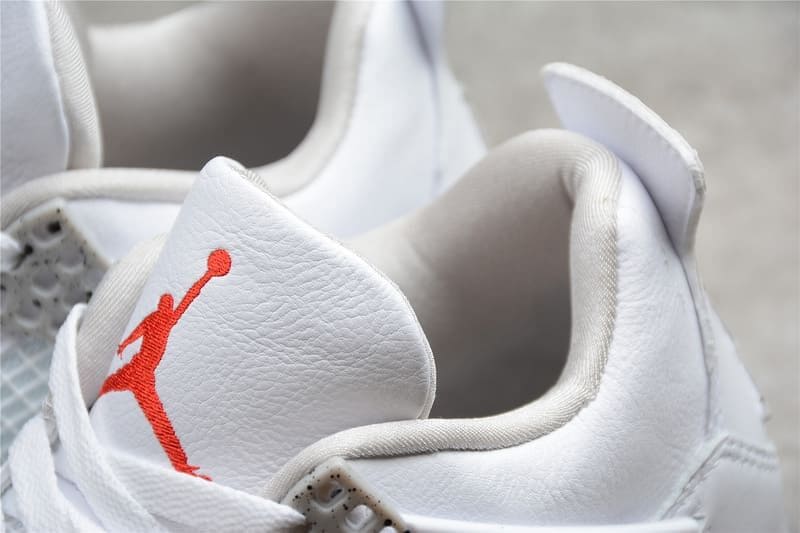 Tênis Air Jordan 4 Retro White Oreo