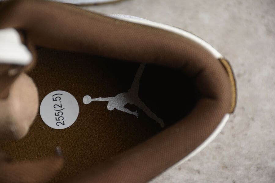 Tênis Jordan 1 Low SE Light Olive