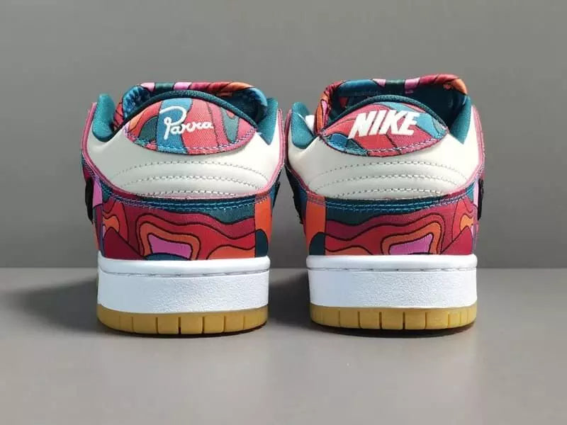 Tênis Nike SB Dunk Low Parra Abstract