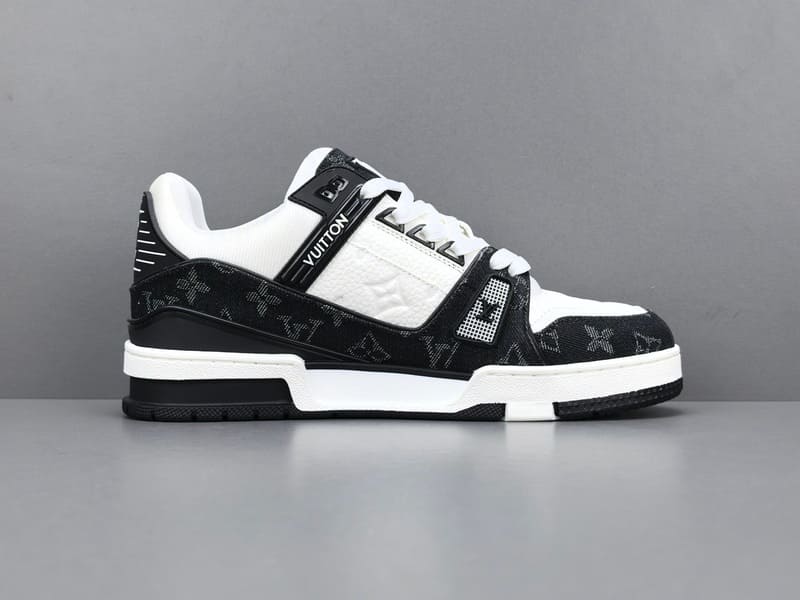 Tênis Louis Vuitton LV Trainer White Black