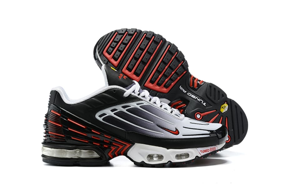 Tênis Air Max TN Plus 3 Black University Red